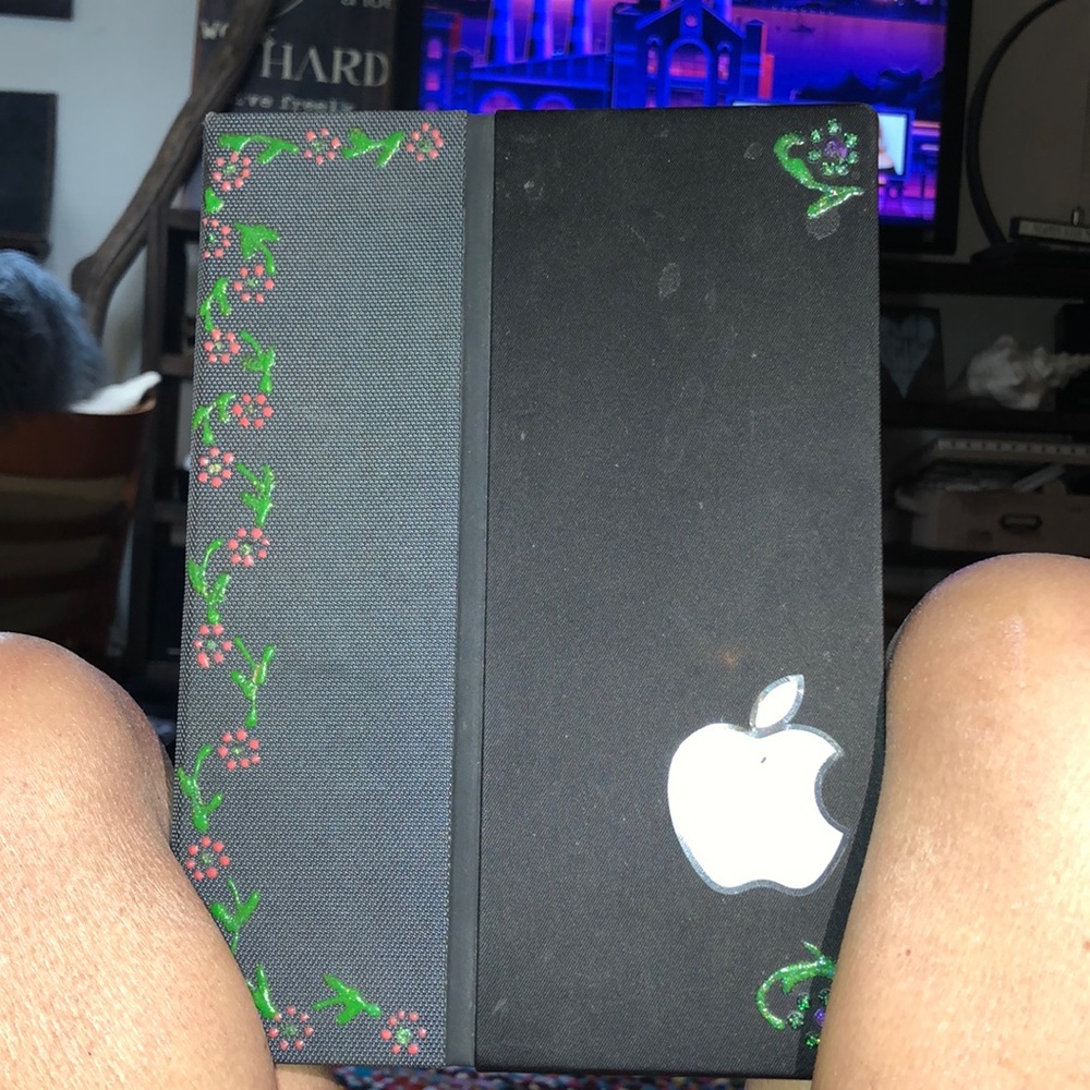 Logi custom iPad case